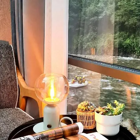 River Side Tinyhouse Hotel
