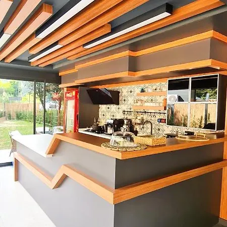 Hotel River Side Tinyhouse *