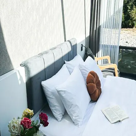 Hotel River Side Tinyhouse