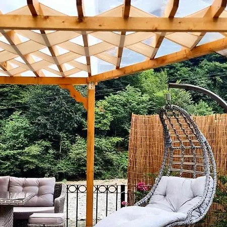 River Side Tinyhouse Hotel